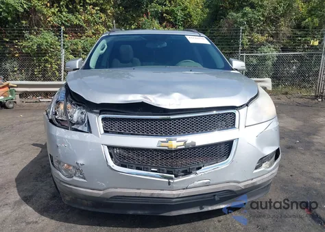 2011 Chevrolet Traverse 1Lt z USA, uszkodzony, nr VIN 1GNKRGED2BJ144706